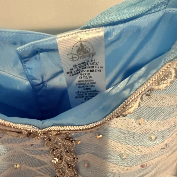 NWT Official Disney Cinderella 75th Anniversary Deluxe Princess Dress- Size 5/6 - Picture 6 of 6